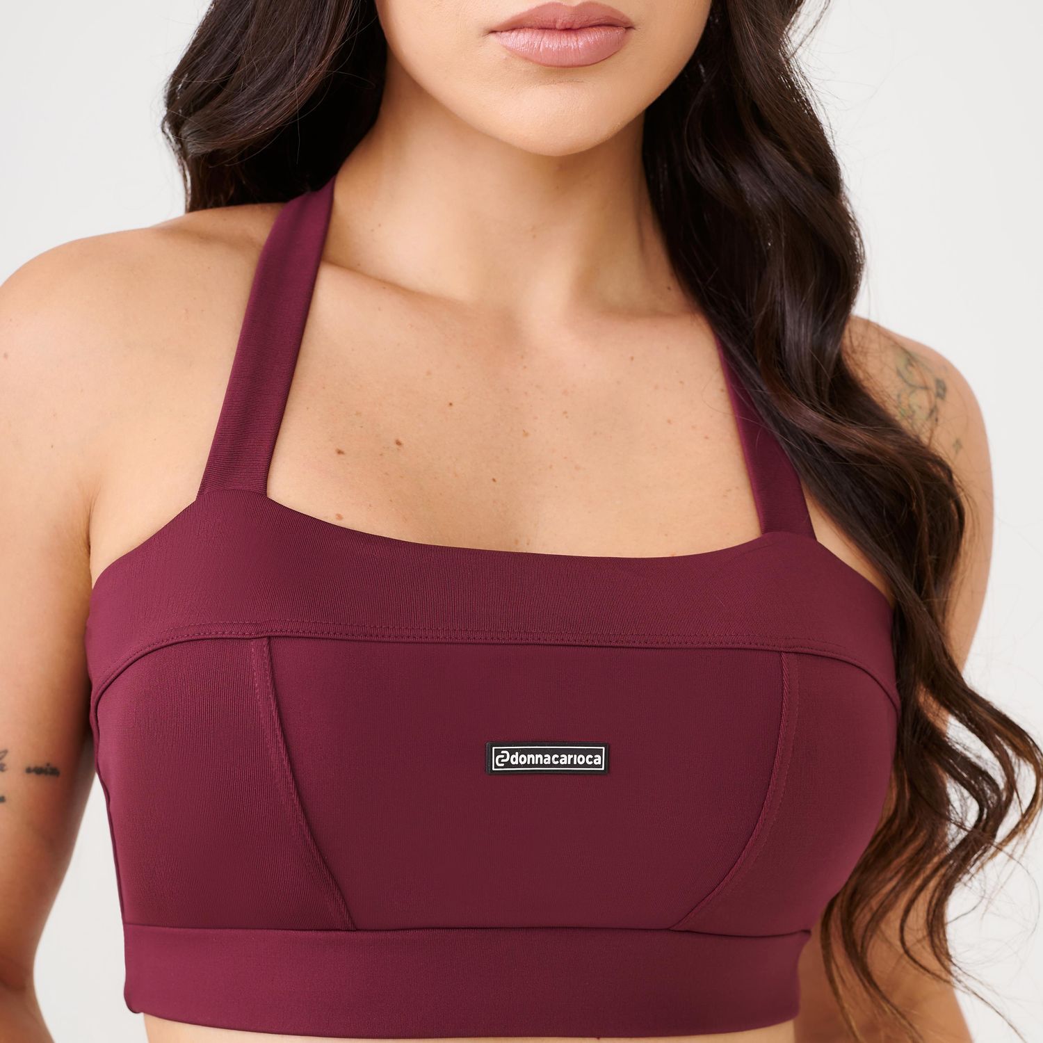 T1357_001_4-TOP-FAIXA-COM-RECORTES-VINHO-VALENTINO