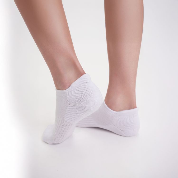 meia-invisivel-com-orleto-branco-hover