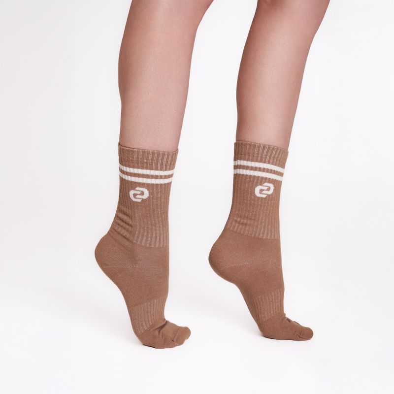 meia-canelada-raiz-marrom-u 1