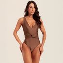 BI0658_001_99-MAIO-DECOTE-EM-V-COM-NO-FRONTAL-CRAVO-DA