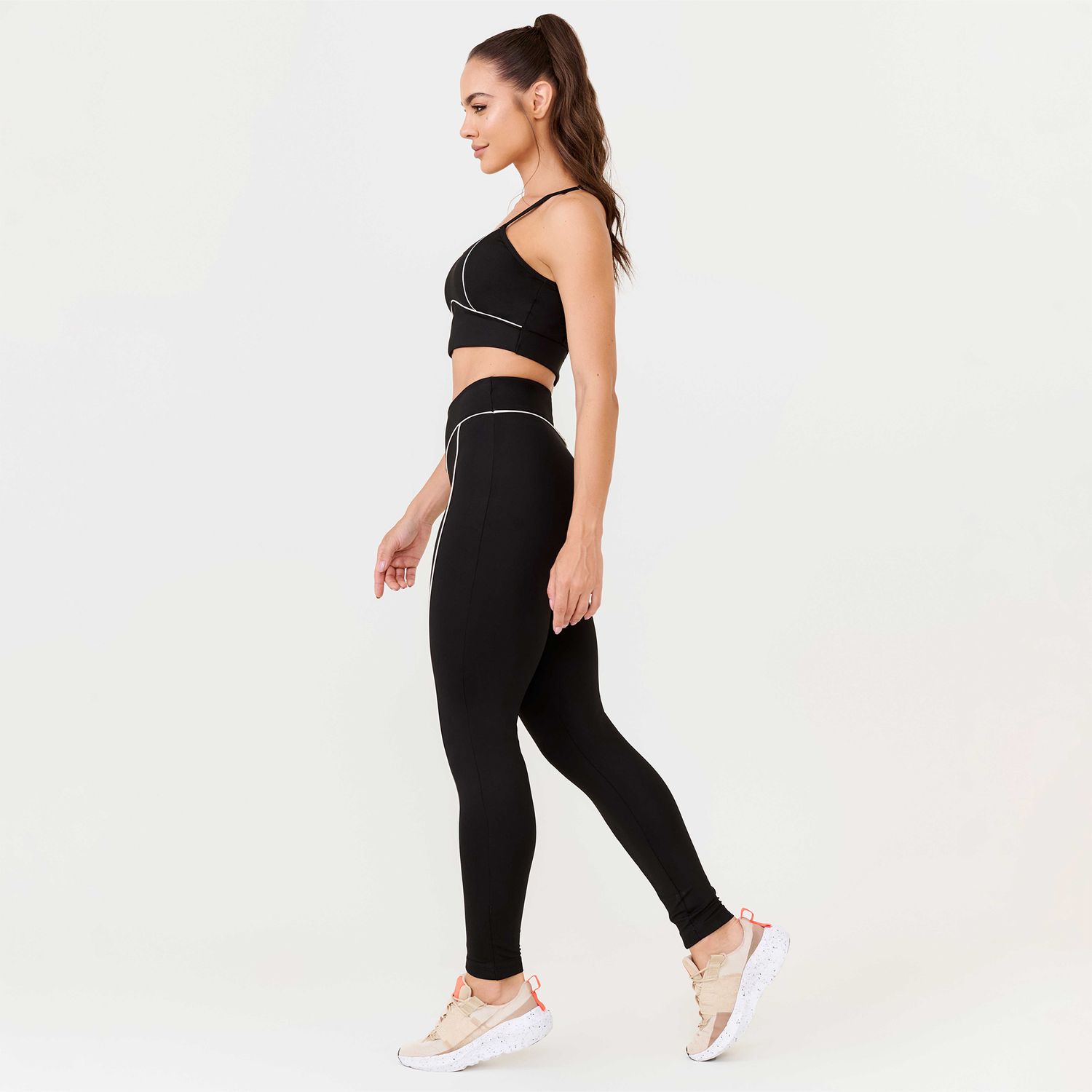 L1570_001_6-LEGGING-LINES-PRETA