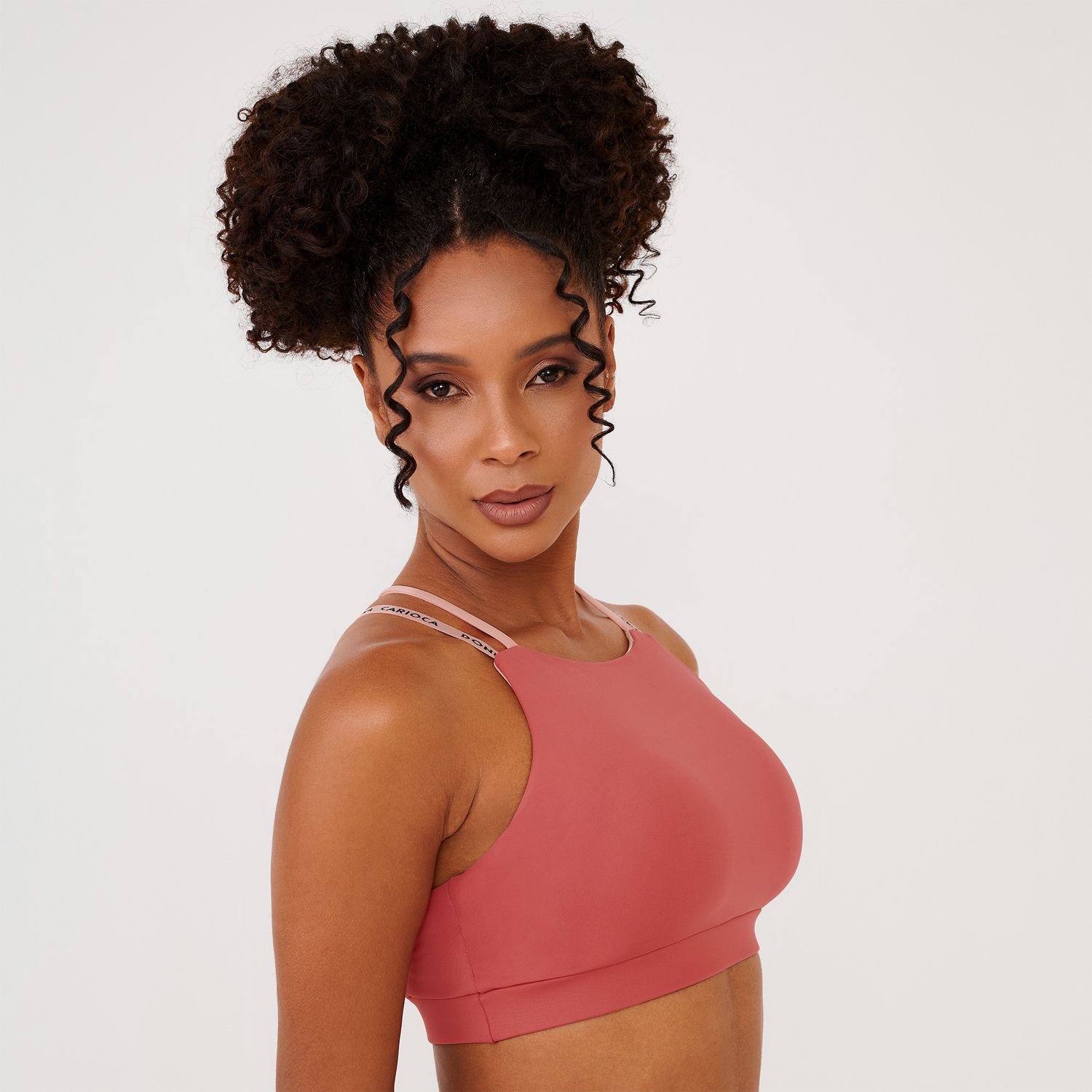 T1663_001_4-TOP-WINNER-DUST