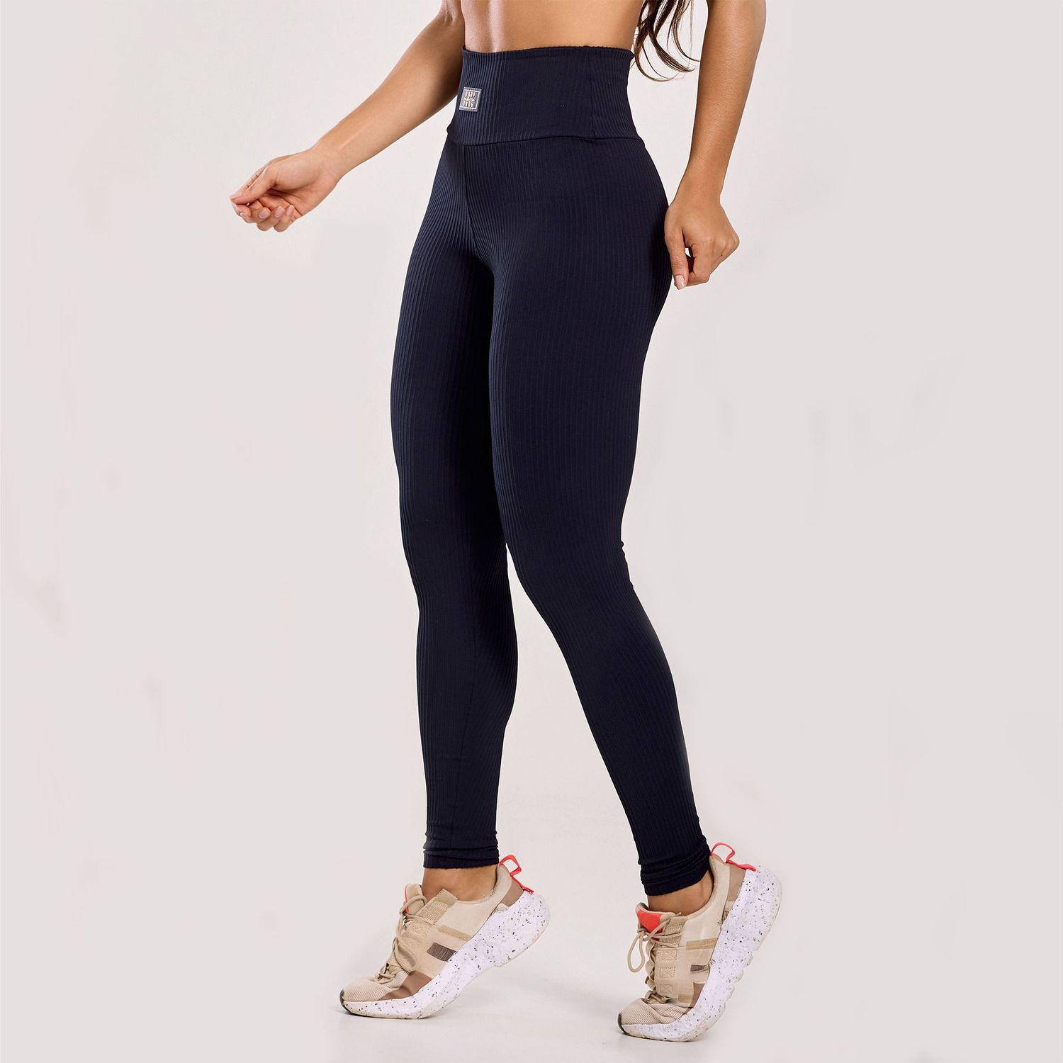 L1639_001_5-LEGGING-NEW-CHANNEL-LIGHT-PRETO