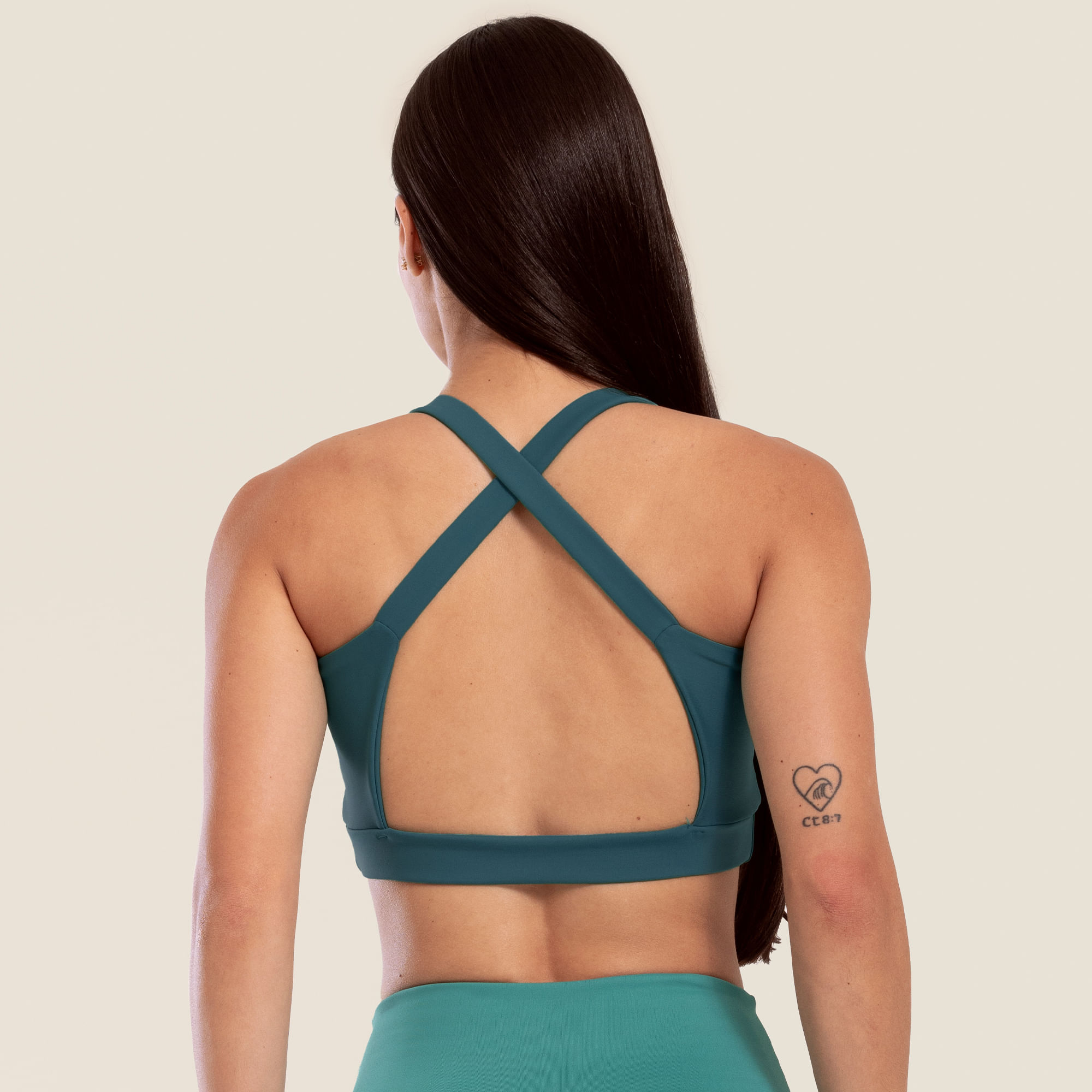 top-faixa-com-recortes-mare-alta-poliamida-com-bojo-hover