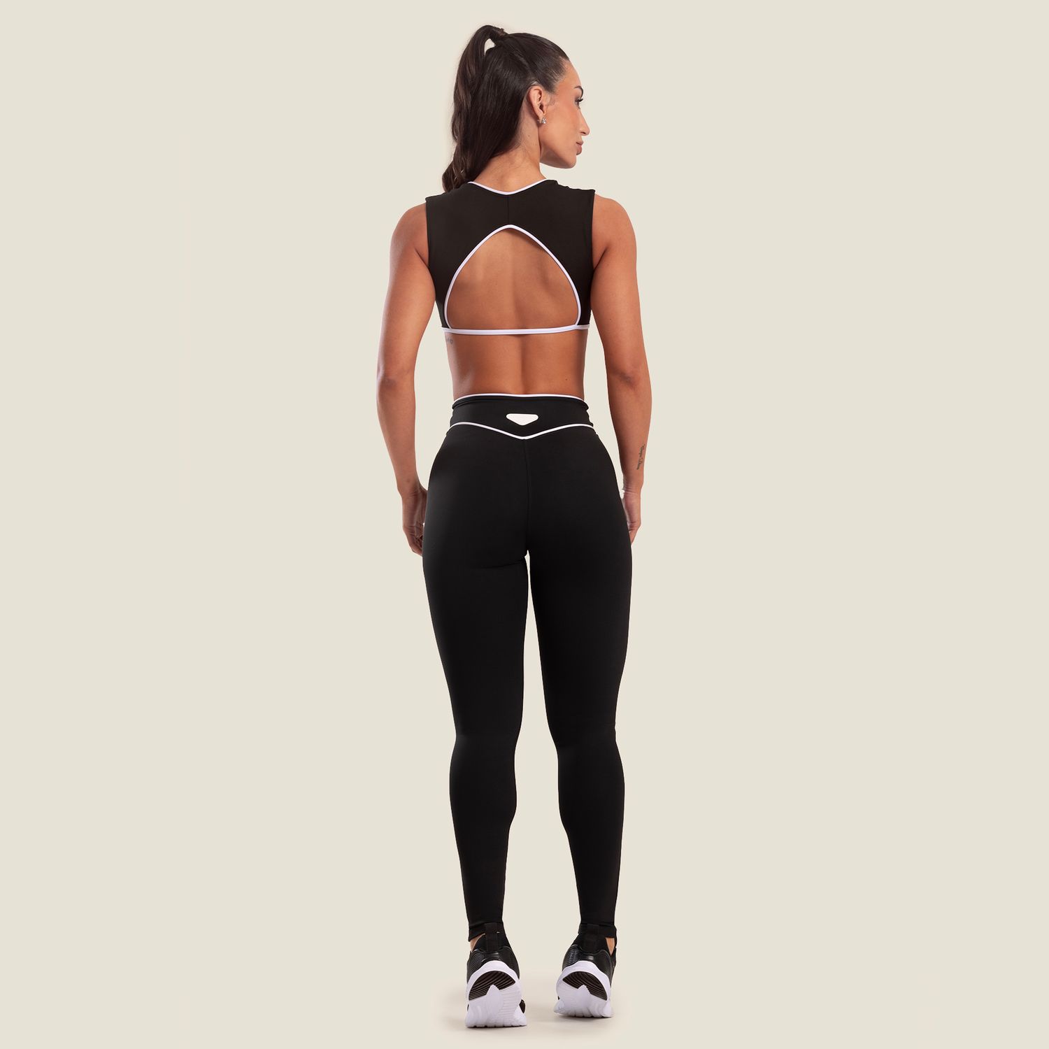 L1797_001_6-LEGGING-VIBRANCE-PRETO