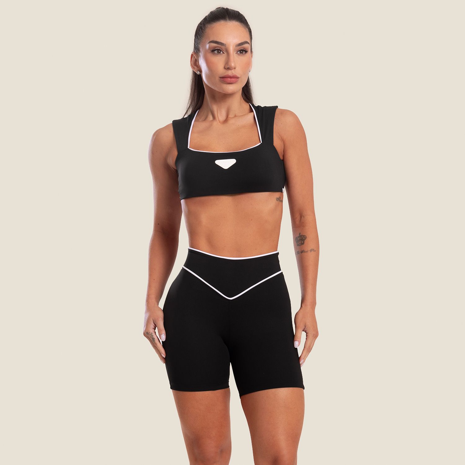 SS1146_001_99-SHORT-VIBRANCE-PRETO