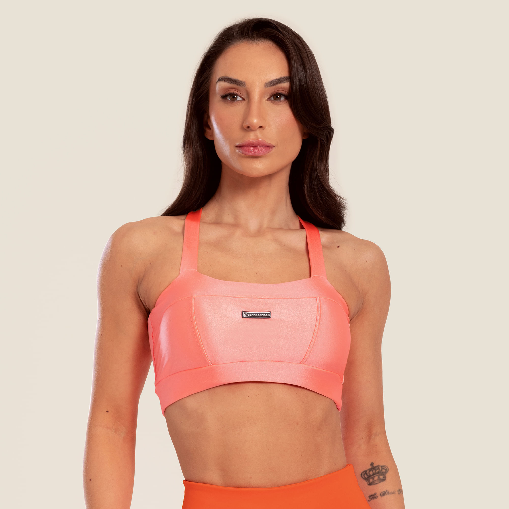 top-faixa-com-recortes-laranja-juice-platinado-com-bojo-principal