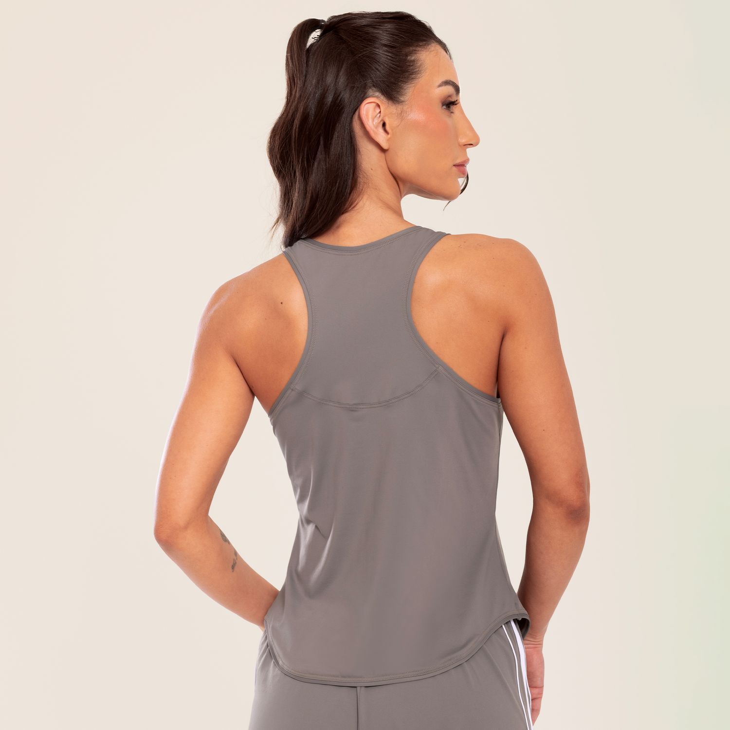 R0007_001_2-REGATA-BASICA-FROST-GRAY