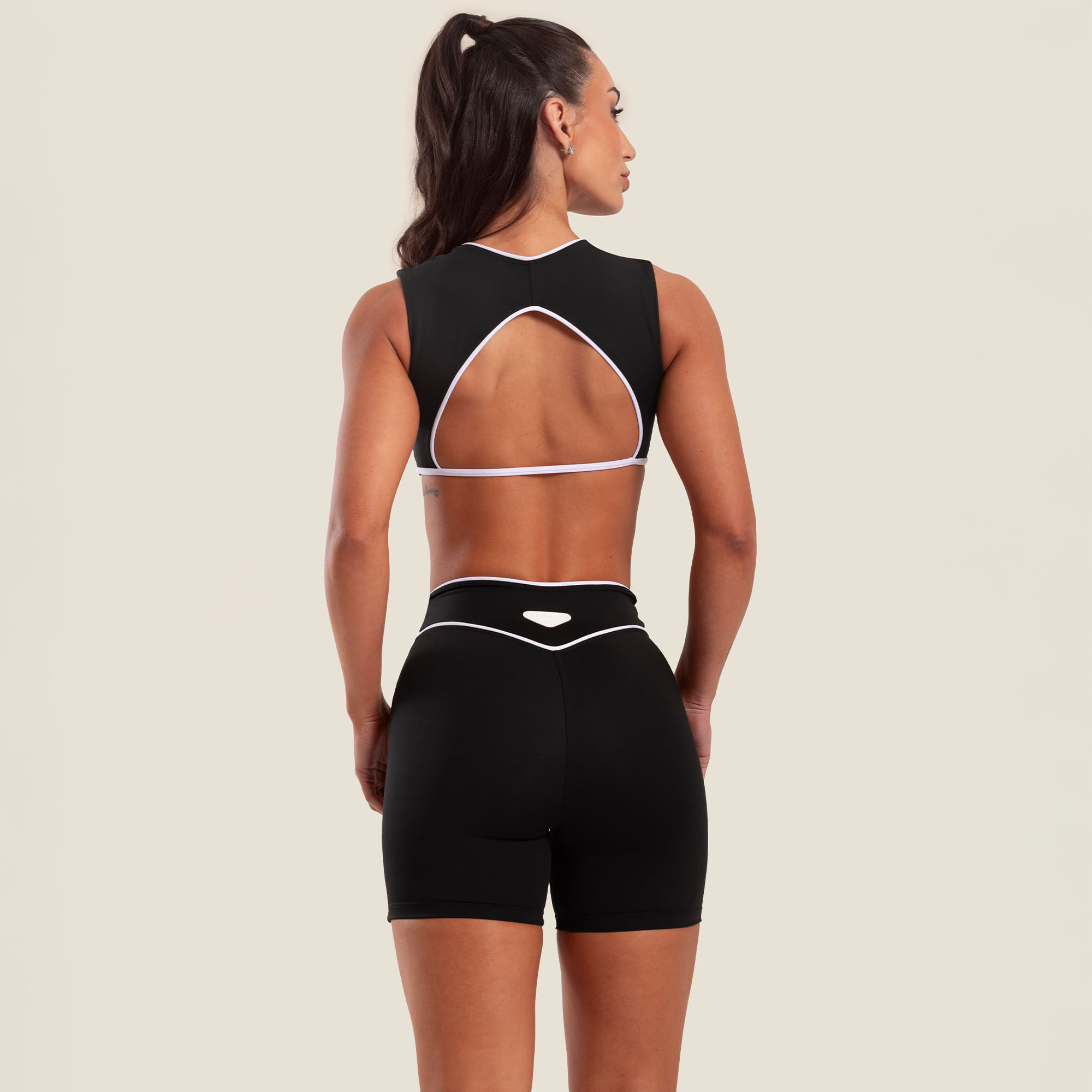 conjunto-short-vibrance-preto-poliamida-hover