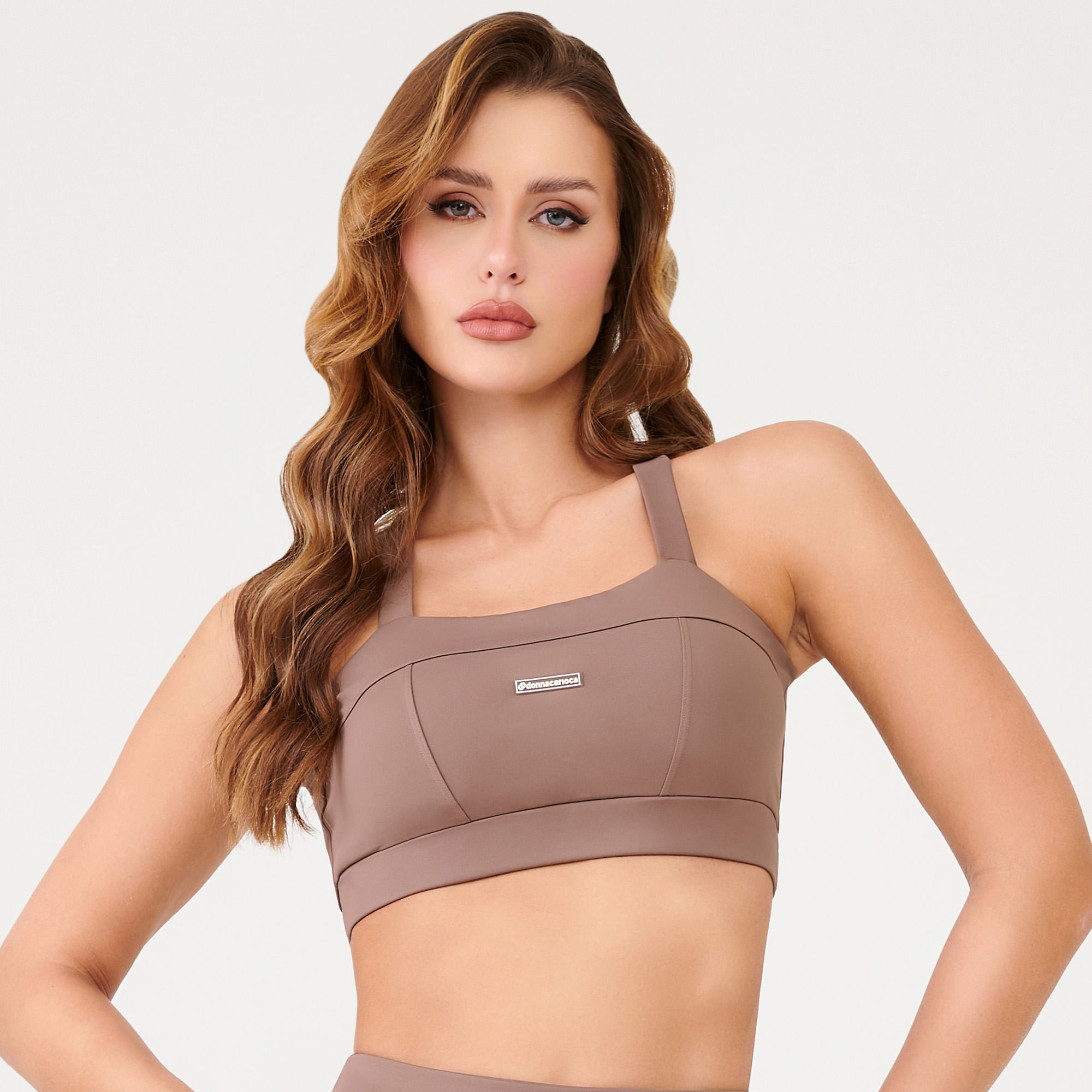 top-faixa-com-recortes-castanho-poliamida-com-bojo-principal