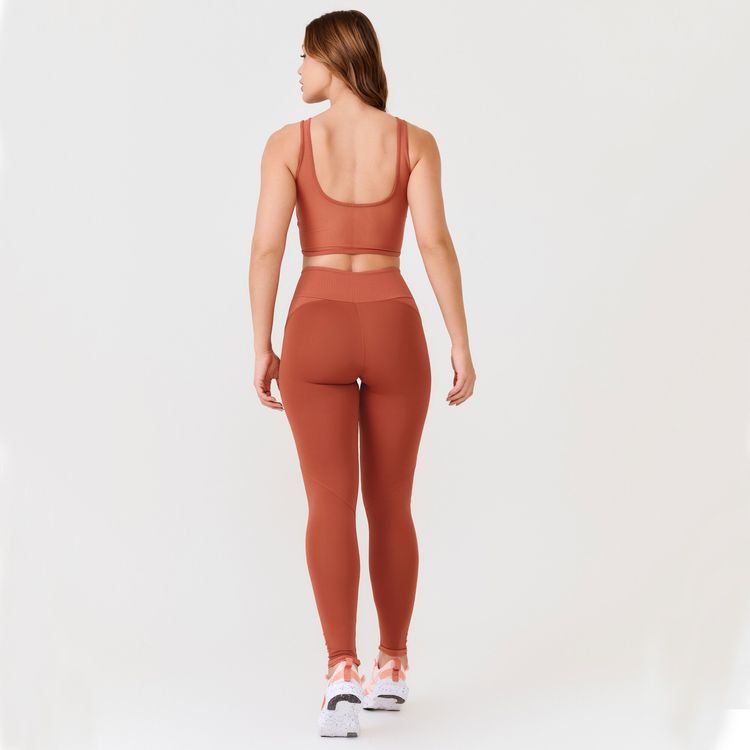 conjunto-inverse-canela-poliamida-hover