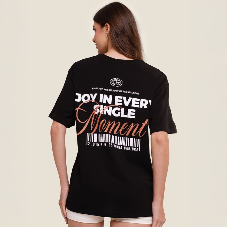 blusao-oversized-feminino-preto-com-estampa-emborrachada-principal