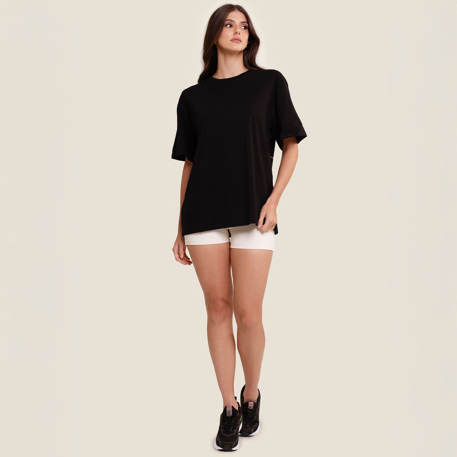 R1097_001_4-BLUSAO-OVERSIZED-FEMININO-PRETO