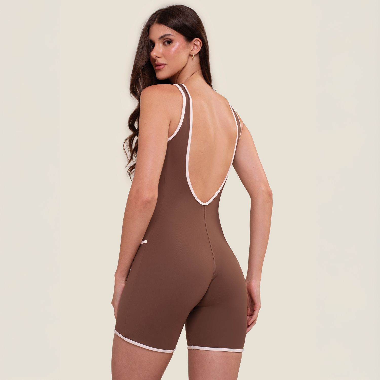 M0282_001_2-MACAQUINHO-ATTITUDE-CAPUCINE